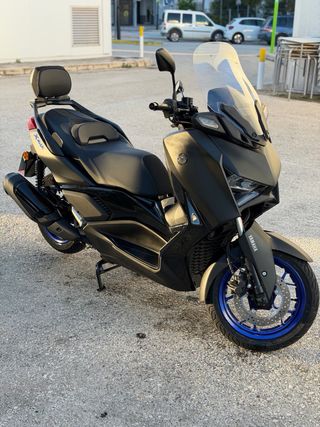 Yamaha XMAX 300 2025, Nueva 455 km