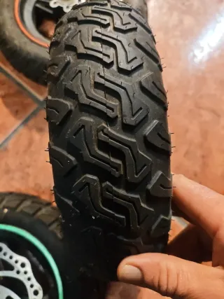 Ruedas pequeñas con disco de freno