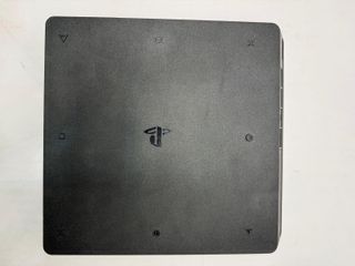 Sony PS4 Slim 500GB con giochi e controller