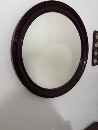 habitación antigua completa madera oscuro