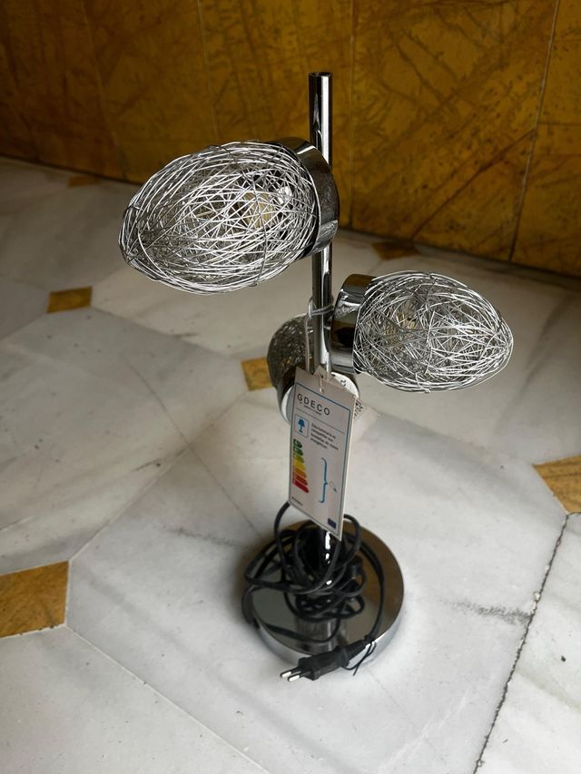 Lámpara de mesa