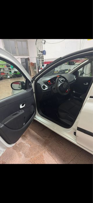 Renault Clio 2012 dynamic 1.5dci