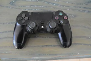 PS4 (PlayStation 4) Negra