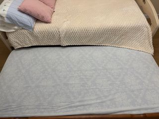 Cama nido 90x190cm. Base y dos colchones