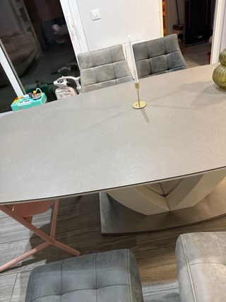 Tavolo da cucina e 4 sedie