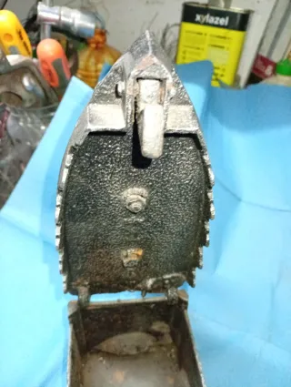 Plancha antigua de carbón