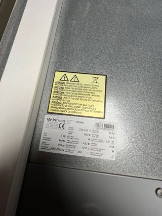 Mural Frío marca Infrico 100cm  ESCUCHO OFERTAS