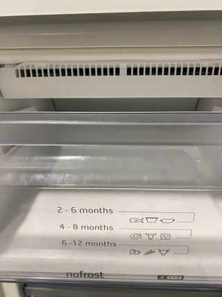 Frigorífico BALAY cristal blanco nO ENFRIA- PIEZAS