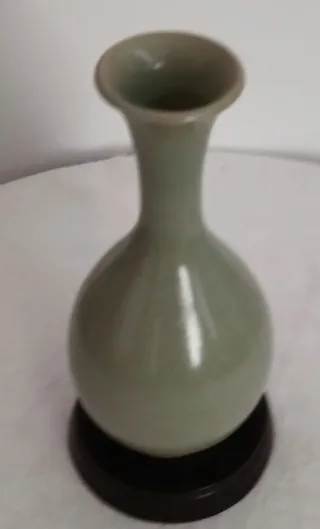 Jarrón Celadón Hecho a Mano