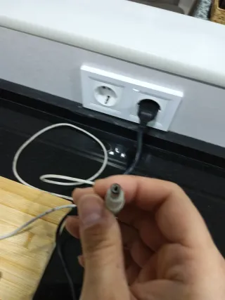 Adaptador Corriente Toshiba PA2417U 18V 1.1A