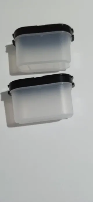 Set 4 Especieros Tupperware Negro.