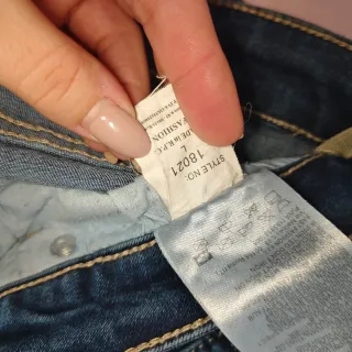 Pantalón vaquero mujer con parches