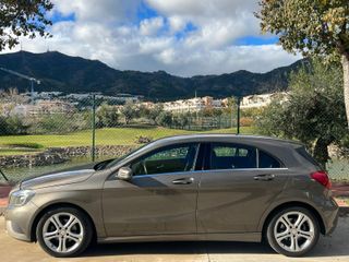 Mercedes-Benz A180 2014 diesel 85100km automático