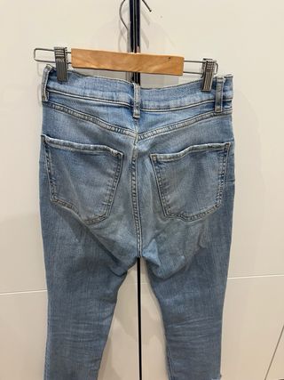 Pantalón vaquero niña Zara Talla 36