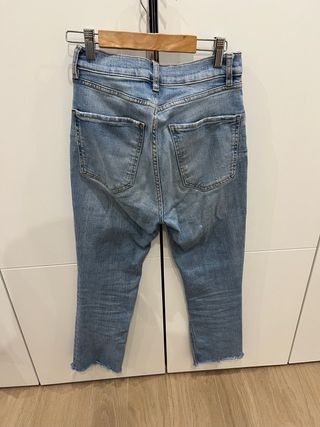 Pantalón vaquero niña Zara Talla 36