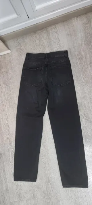 Pantalón Bershka negro talla 34