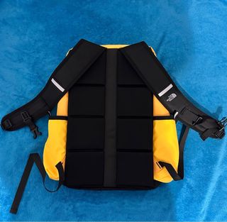 Mochila The North Face Amarilla