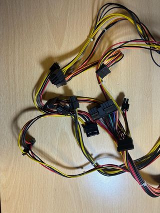 Fuente de Alimentación PC con Cables