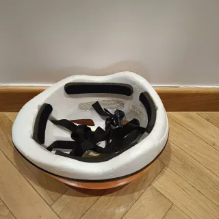 Casco infantil naranja Molto