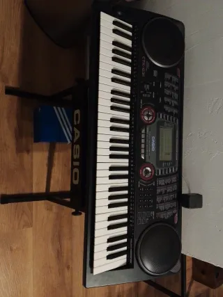 Teclado Casio CTK-631