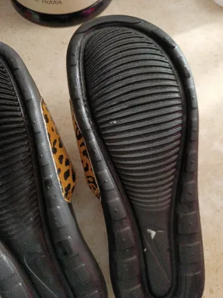 Chanclas Nike Animal Print