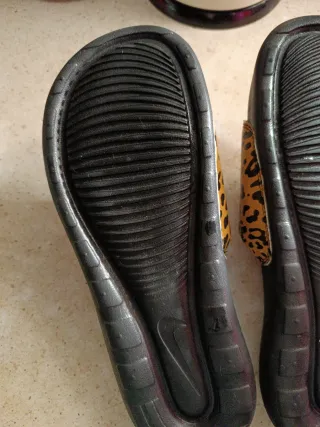 Chanclas Nike Animal Print