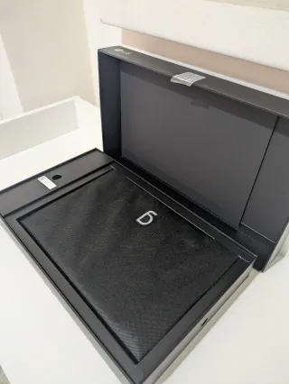 LG Gram 14Z90RU-G.AA55B - Nuevo sin usar