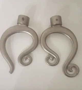 Apliques para barra de cortina (2 unidades)