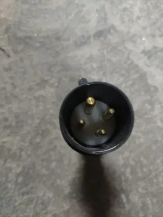 Enchufe Trifásico 16A-6H IP44 380-415V