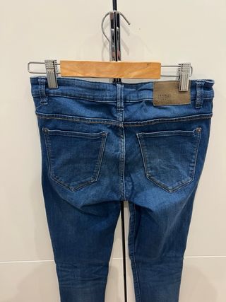 Pantalón vaquero niña Zara Talla 38