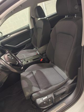 Magnífico Volkswagen Arteon 2.0TDI DSG