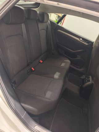 Magnífico Volkswagen Arteon 2.0TDI DSG