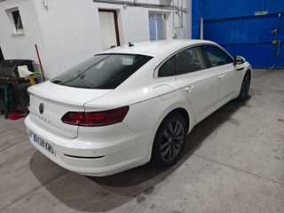Magnífico Volkswagen Arteon 2.0TDI DSG