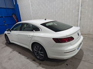 Magnífico Volkswagen Arteon 2.0TDI DSG