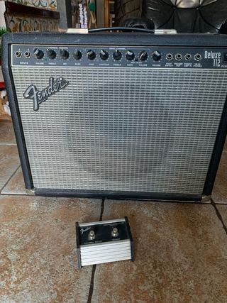 Amplificador Fender Deluxe 112