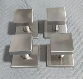Tiradores de puerta cuadrados (4 unidades)