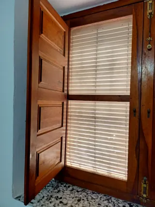 2 Ventanas de madera medidas 120 por 120
