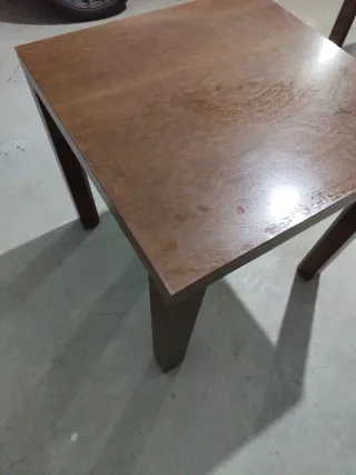 Mesita auxiliar de madera