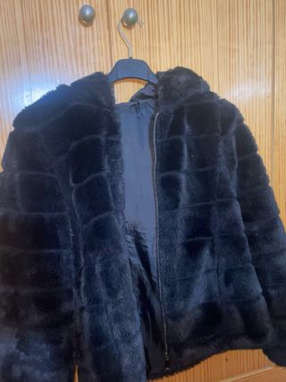 Chaqueta de pelo negra mujer