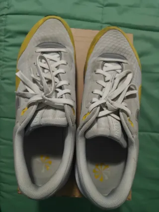 Zapatillas Nike Air Max Motif Blancas y Amarillas