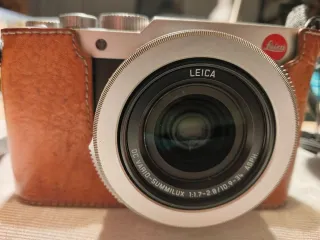Leica D-Lux 7 como nueva + cargador