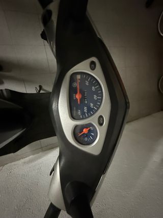 Yamaha Cygnus X 125cc Gris