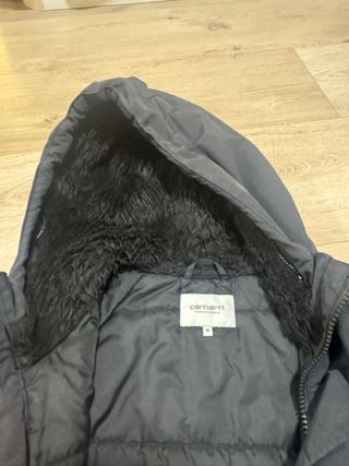 Abrigo Carhartt Negro con Capucha