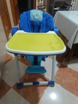 Trona de bebé azul