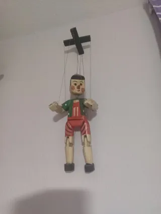 Marioneta de madera estilo Pinocho