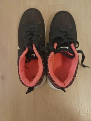 Zapatillas Nike Talla 38 Negras y Rosas