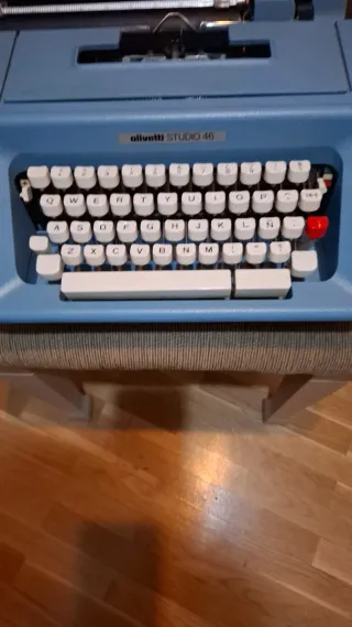 Máquina de escribir Olivetti Studio 46 Azul
