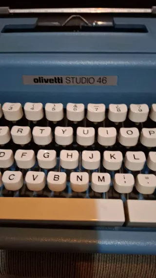 Máquina de escribir Olivetti Studio 46 Azul