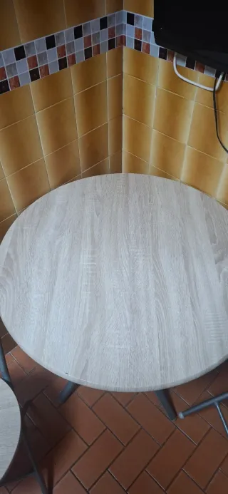 Mesa redonda cocina con 2 sillas