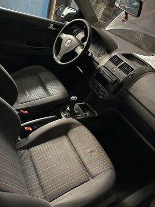 Volkswagen Polo 2007 averiado culata